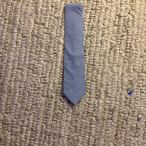 Brooks Brothers Navy and White Striped Tie